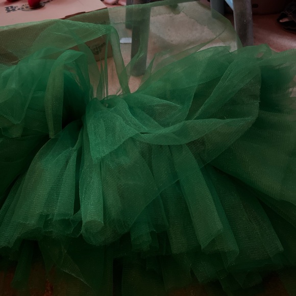 womens small green tulle skirt - Picture 2 of 2
